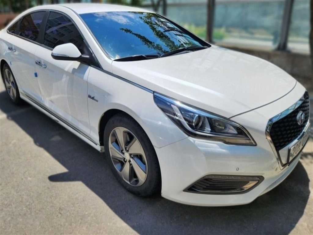 HYUNDAI Sonata - Vista 3