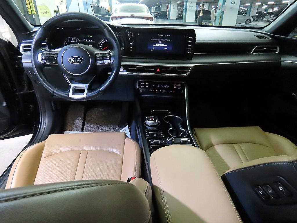 KIA K5 - Vista 12