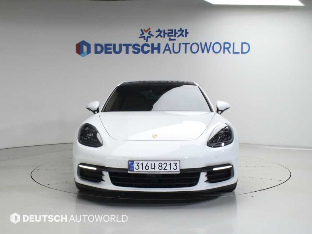 Porsche Panamera - Vista 3