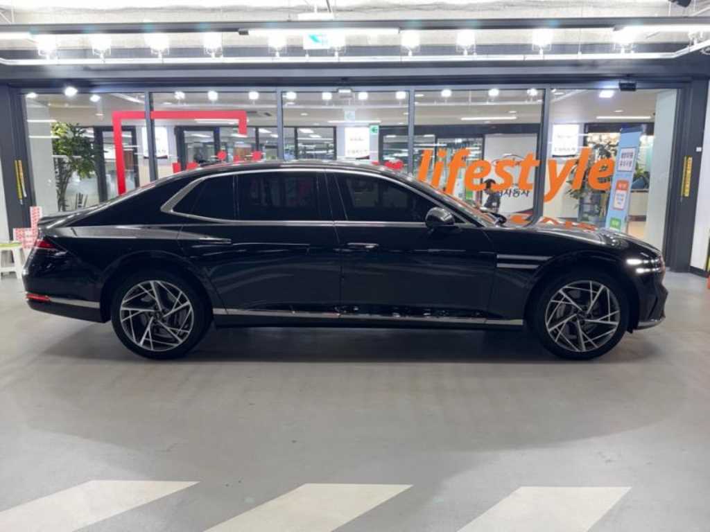 Genesis G90 - Vista 3