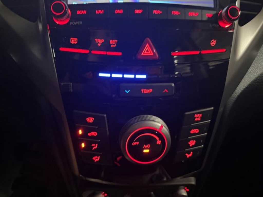 Ssangyong Tivoli - Vista 11