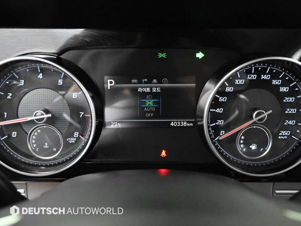 HYUNDAI Grandeur - Vista 10