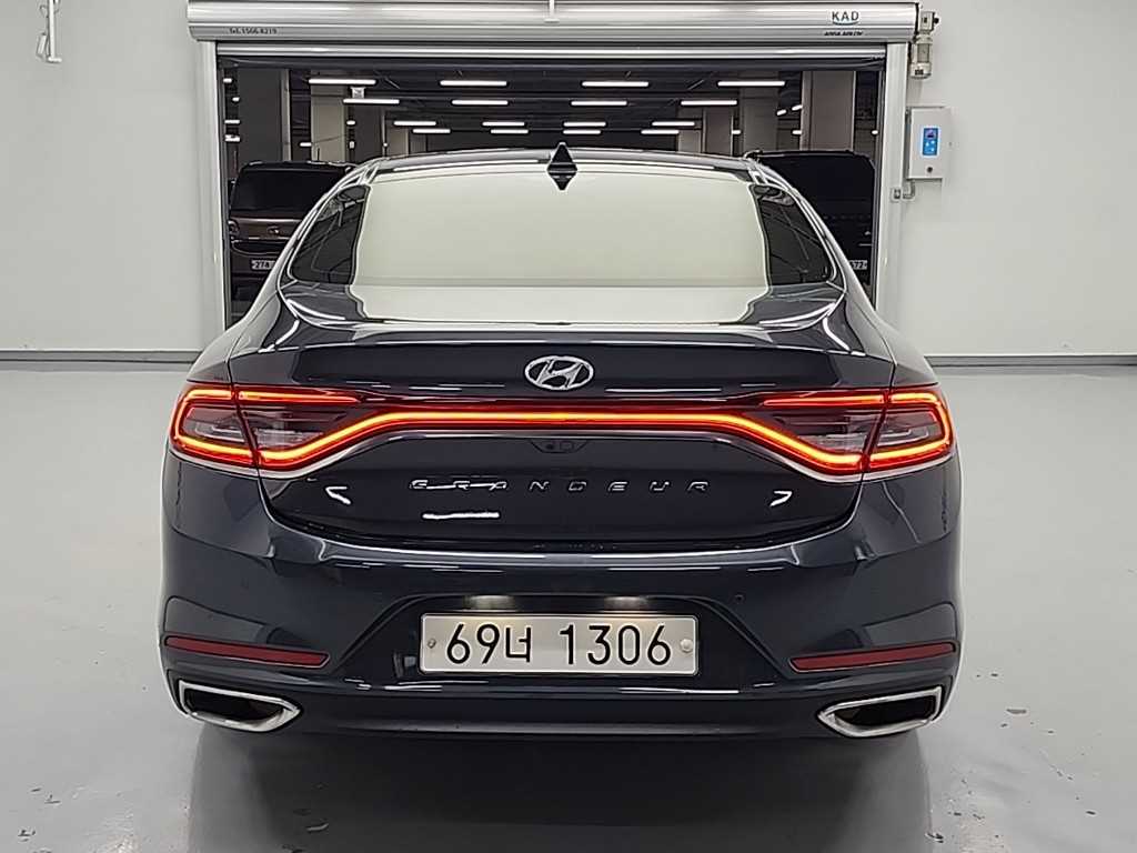HYUNDAI Grandeur - Vista 3