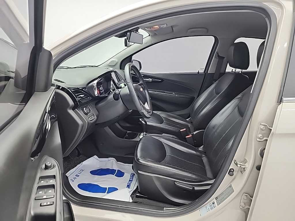 Chevrolet Spark 2016 Blanco - Importación desde Corea - HF Imports Iquique - Foto 14