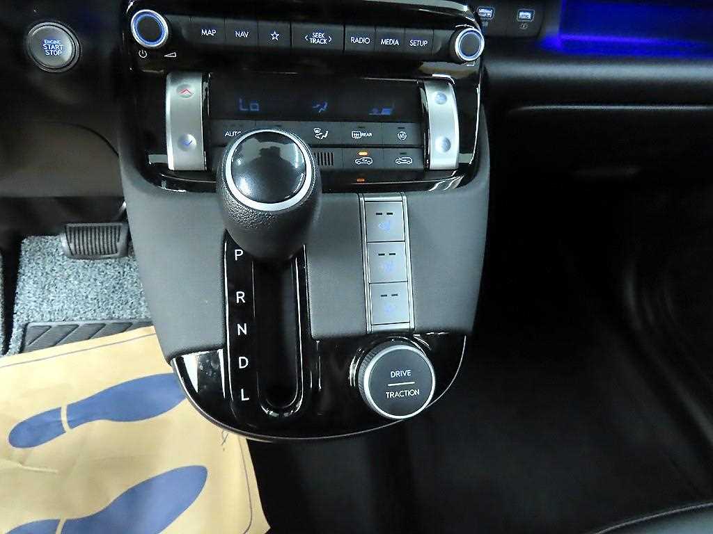 HYUNDAI Casper - Vista 12
