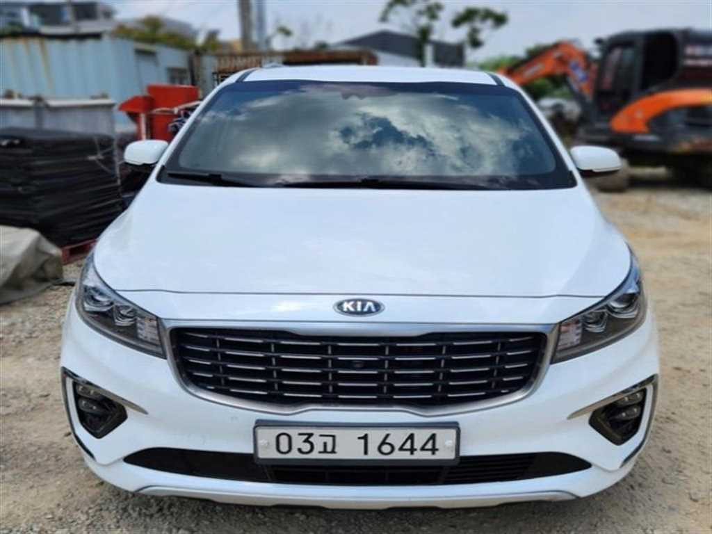 KIA Carnival 2018 Blanco - Importación desde Corea - HF Imports Iquique - Foto 1