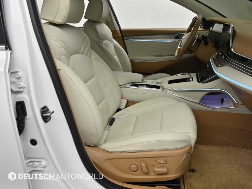 HYUNDAI Grandeur - Vista 12
