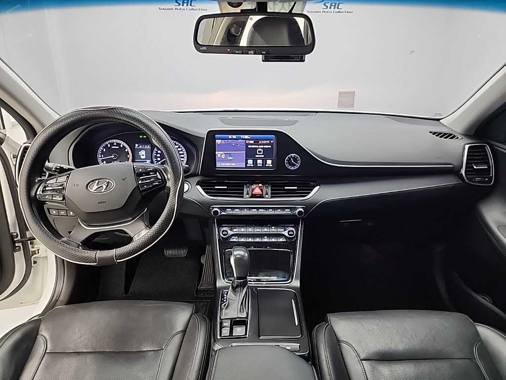 HYUNDAI Grandeur - Vista 7