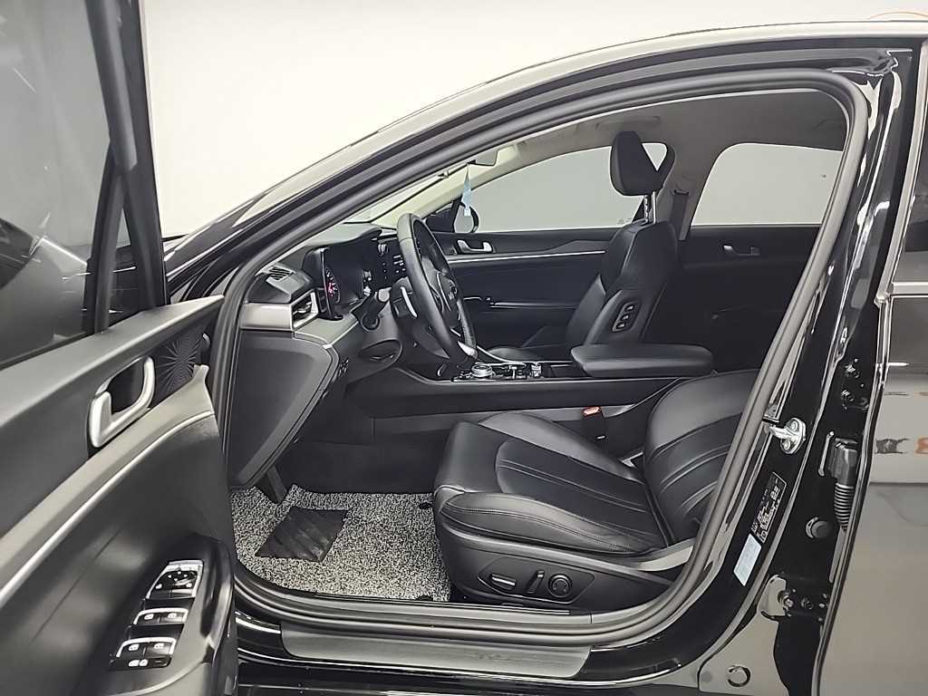 KIA K5 2023 Negro - Importación desde Corea - HF Imports Iquique - Foto 13