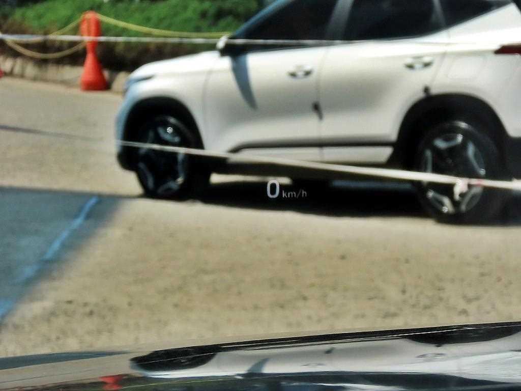 HYUNDAI Sonata - Vista 12