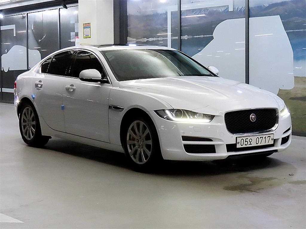 Jaguar XE 2015 Blanco - Importación desde Corea - HF Imports Iquique - Foto 1