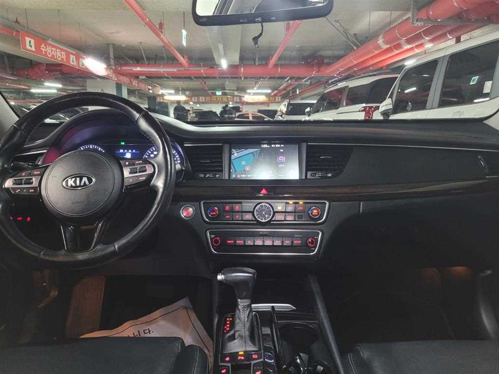 KIA K7 - Vista 7