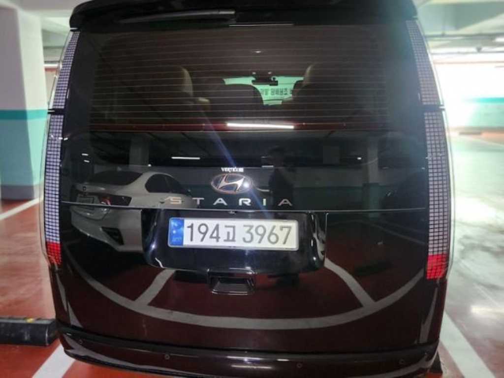 HYUNDAI Staria - Vista 6