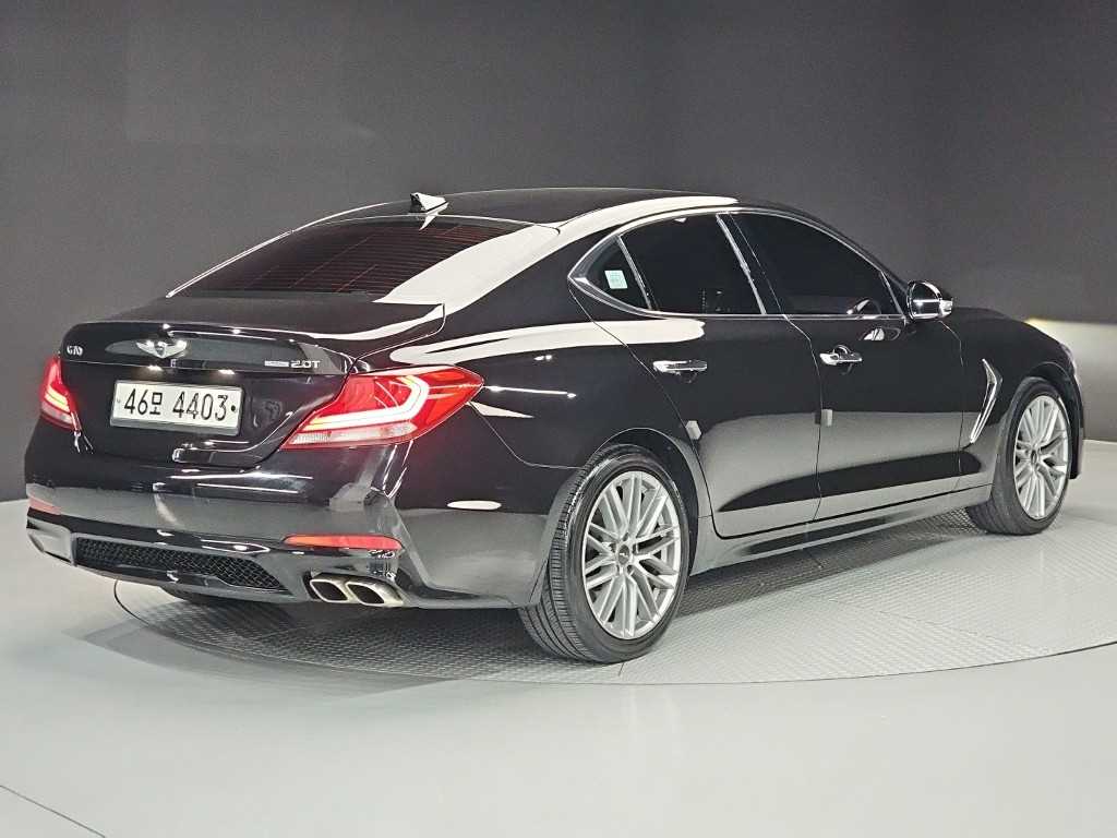 Genesis G70 - Vista 7