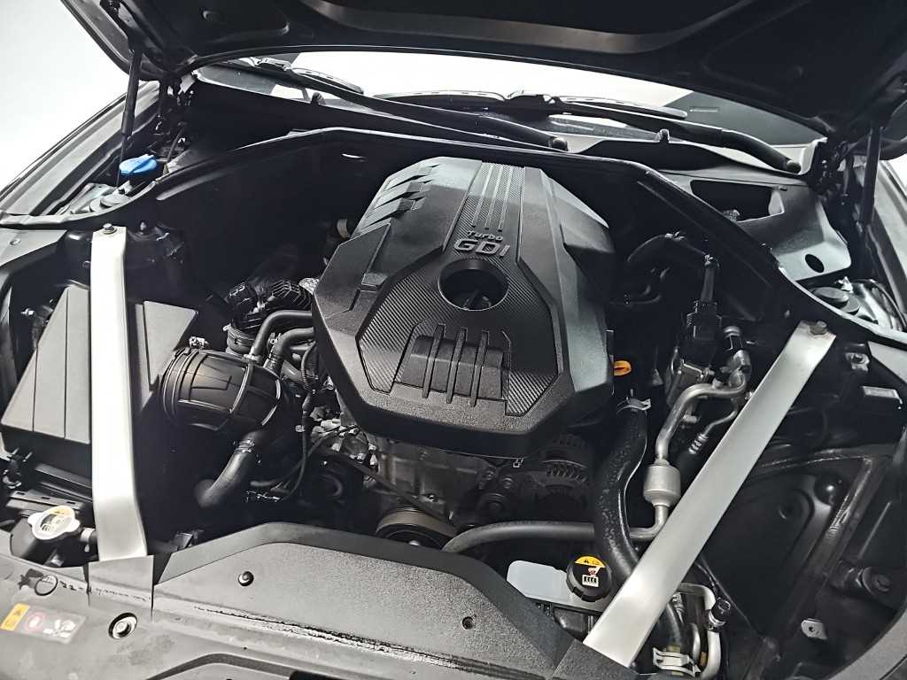 Genesis G70 - Vista 8