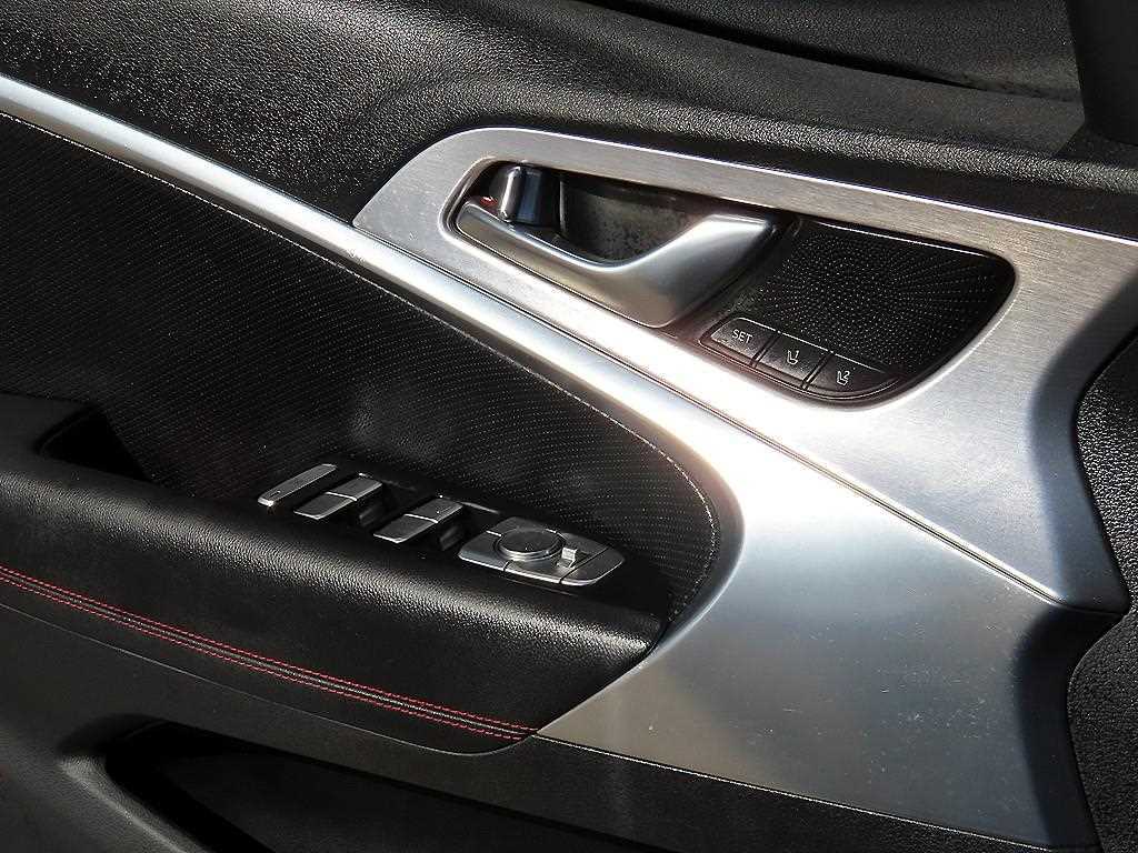 Genesis G70 2018 Negro - Importación desde Corea - HF Imports Iquique - Foto 14
