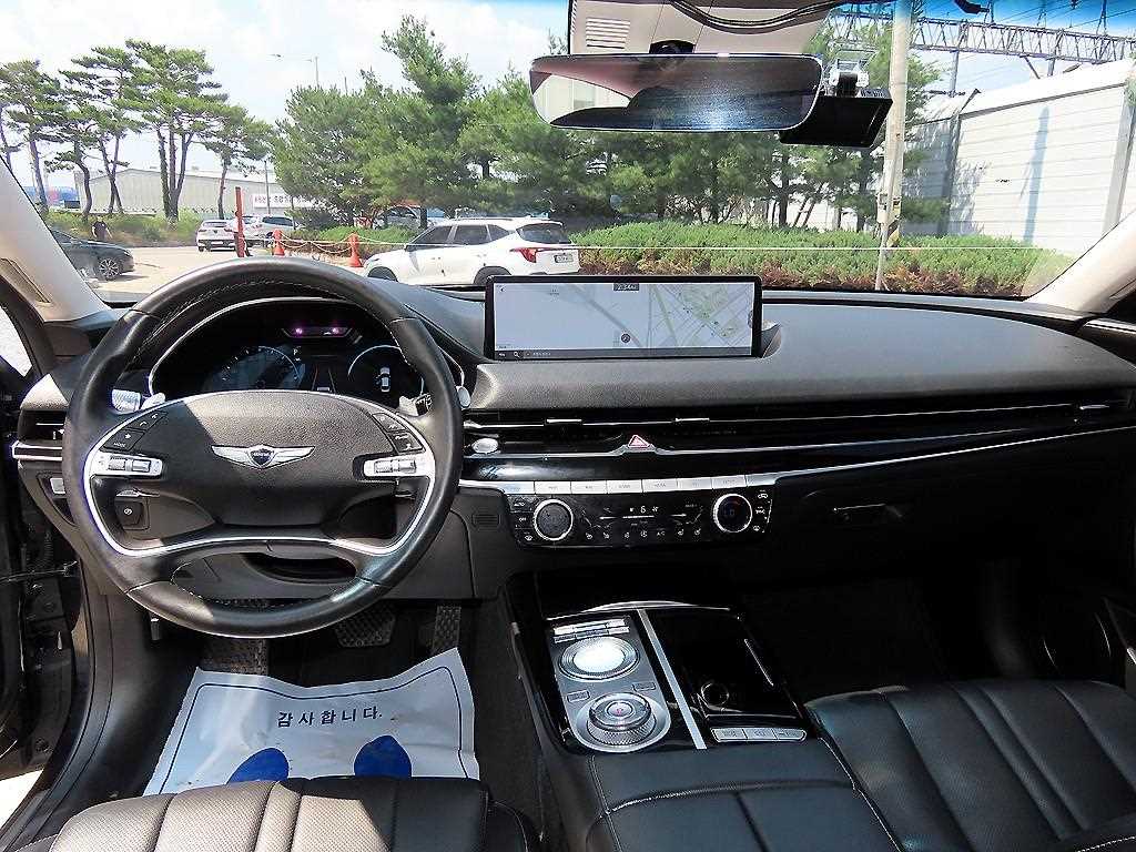 Genesis G80 - Vista 9