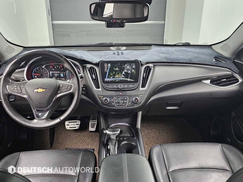 Chevrolet Malibu - Vista 9