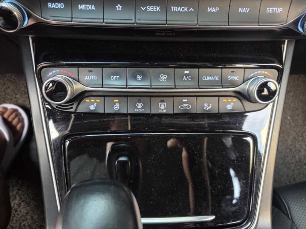 HYUNDAI Grandeur - Vista 9