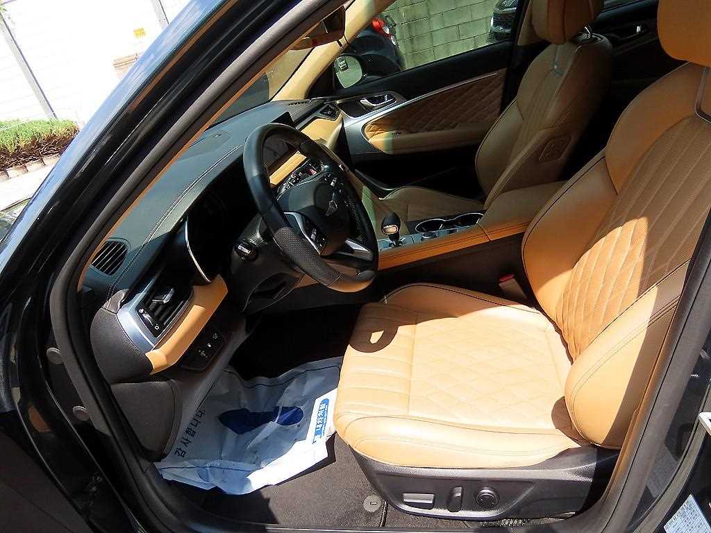 Genesis G70 - Vista 7