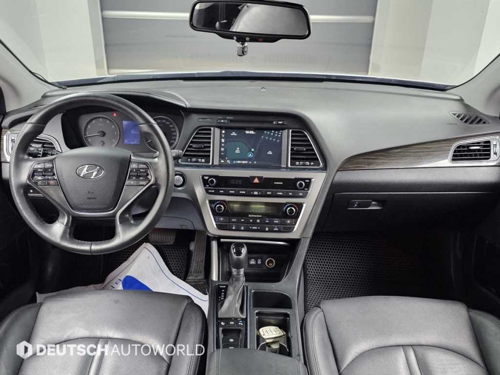 HYUNDAI Sonata - Vista 9