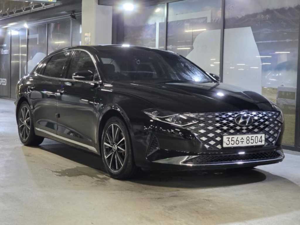 HYUNDAI Grandeur - Vista 2
