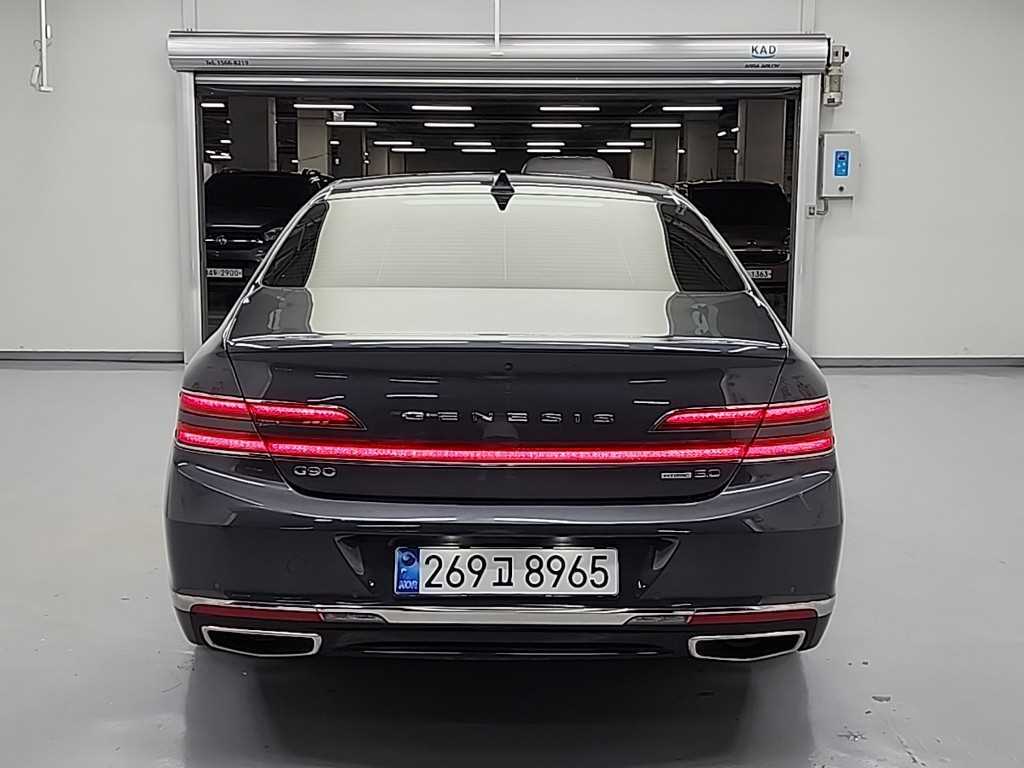 Genesis G90 - Vista 3