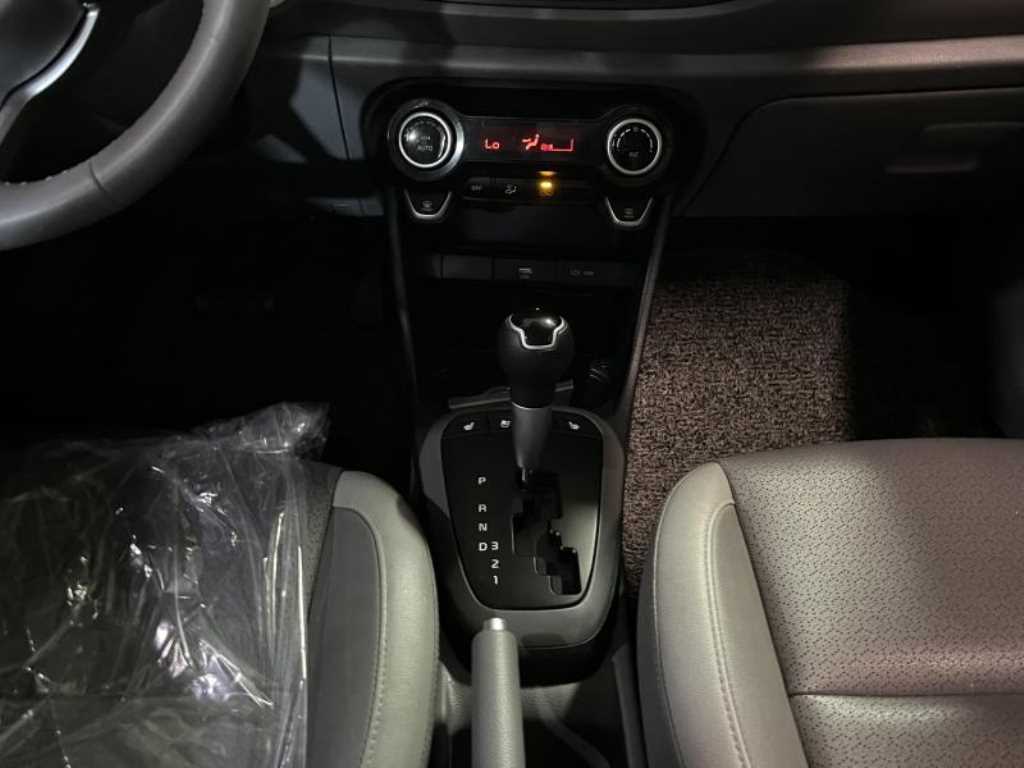 KIA Morning - Vista 11