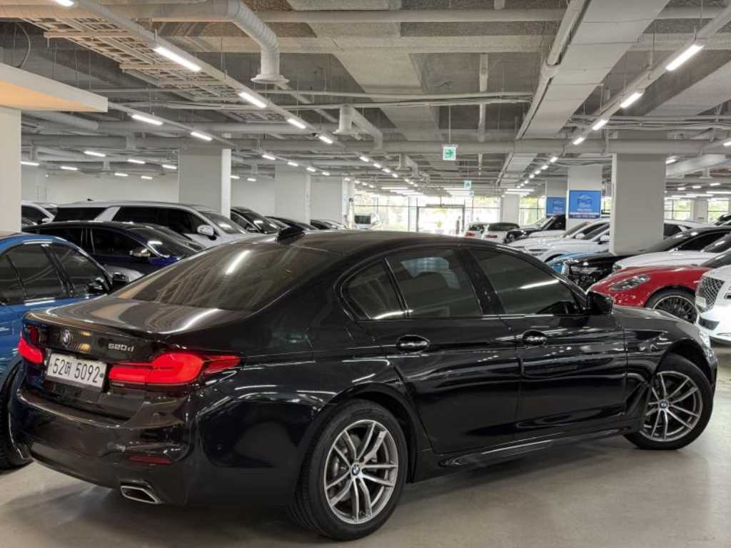 BMW 5 Series - Vista 2