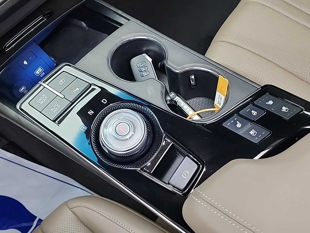KIA K8 - Vista 10