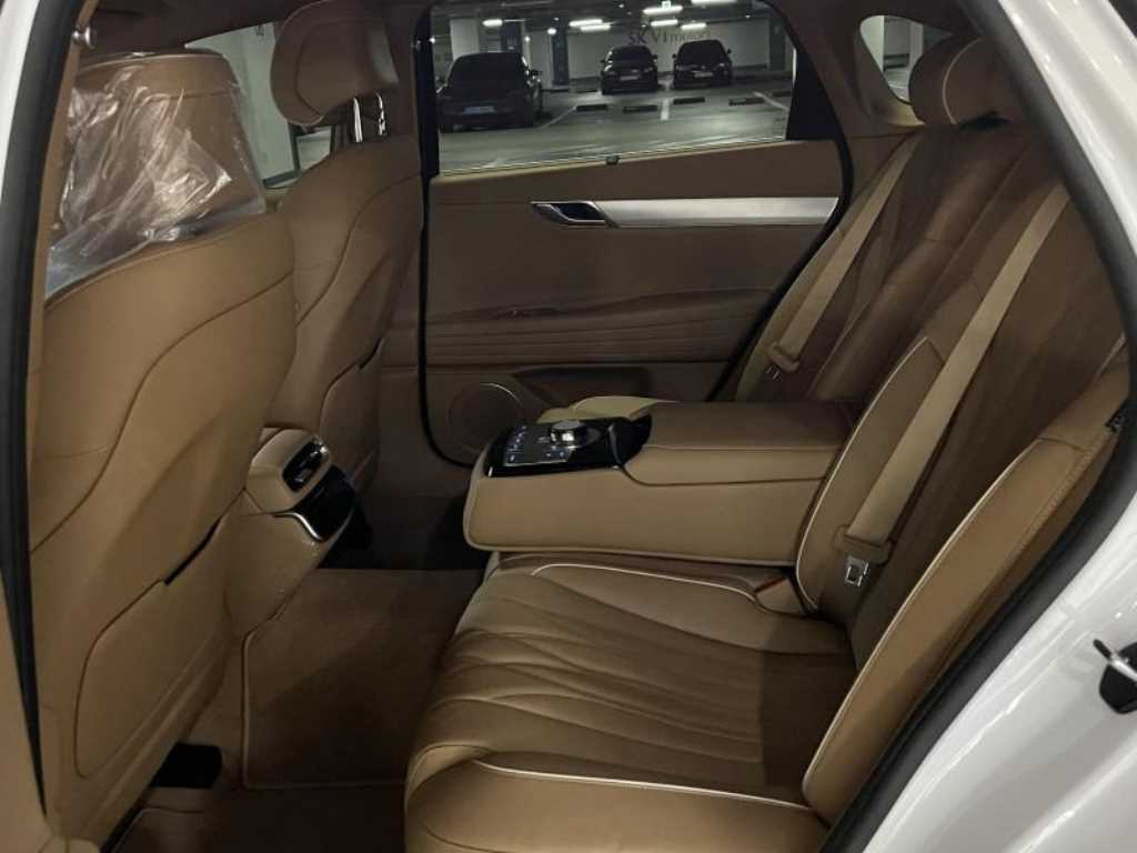 Genesis G80 - Vista 9