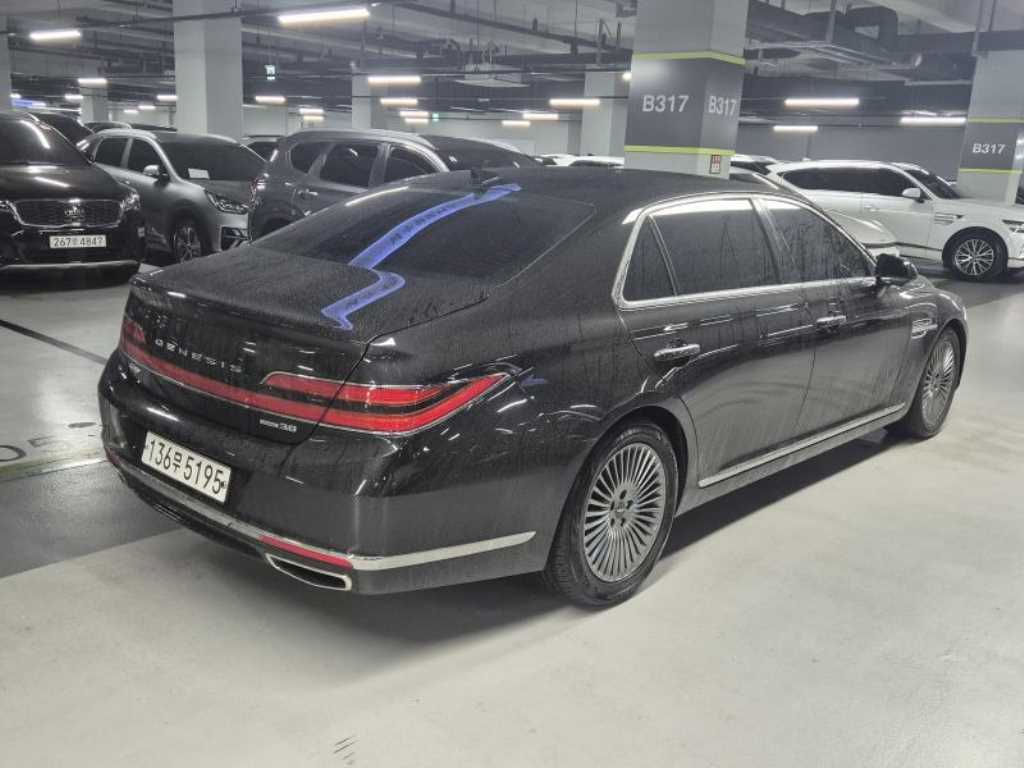 Genesis G90 - Vista 6