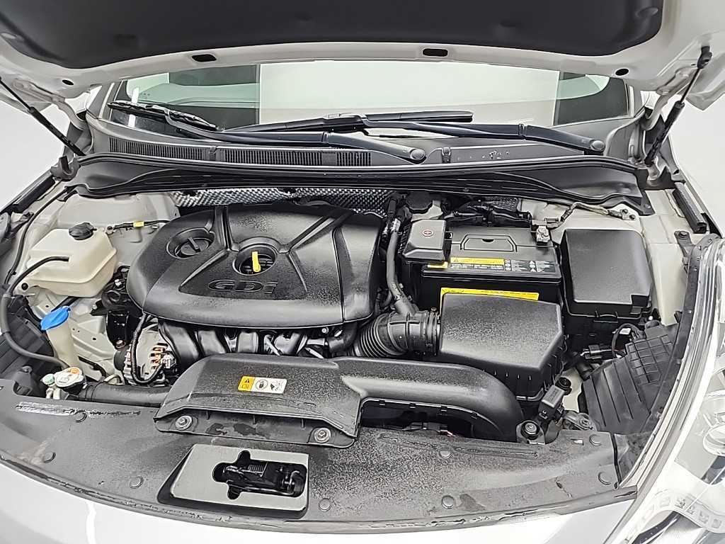 HYUNDAI i40 - Vista 7