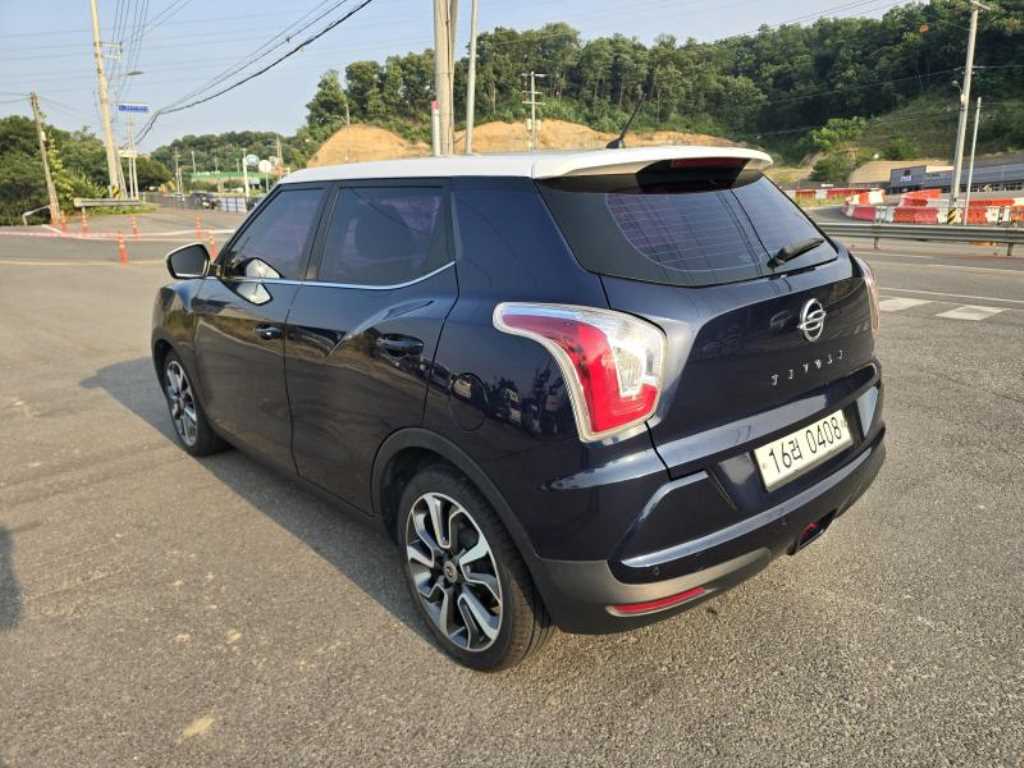 Ssangyong Tivoli - Vista 7