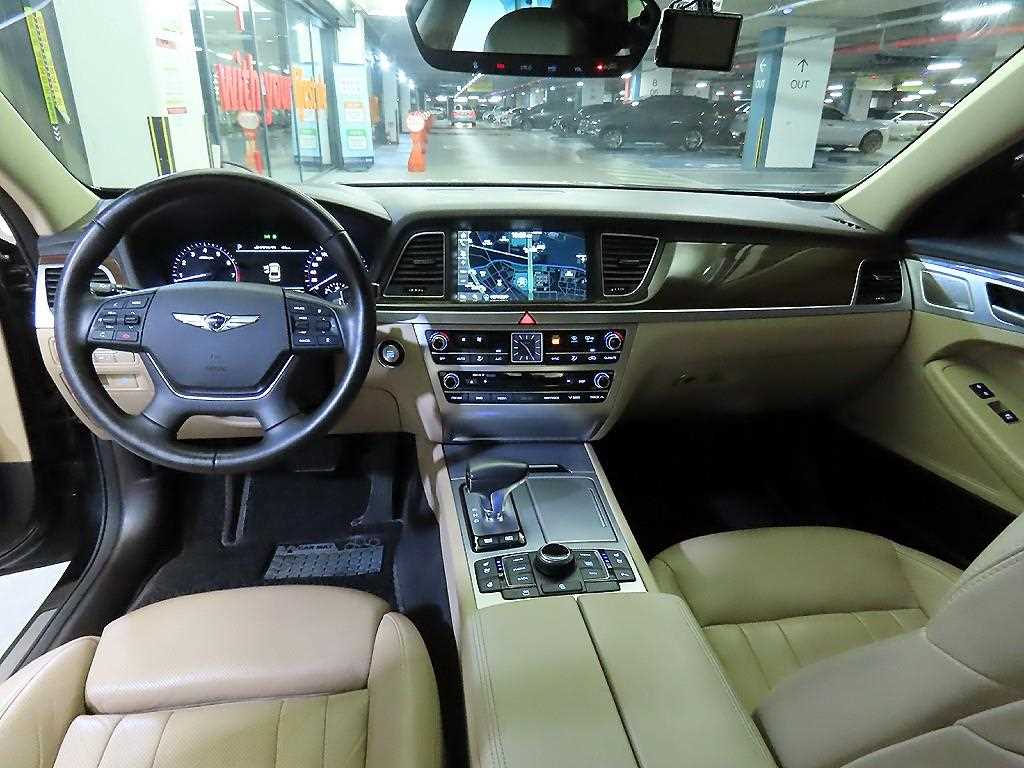 Genesis G80 - Vista 12