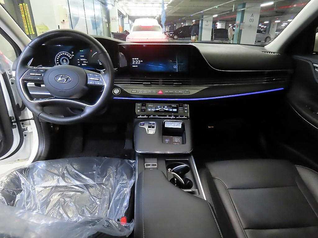 HYUNDAI Grandeur - Vista 2