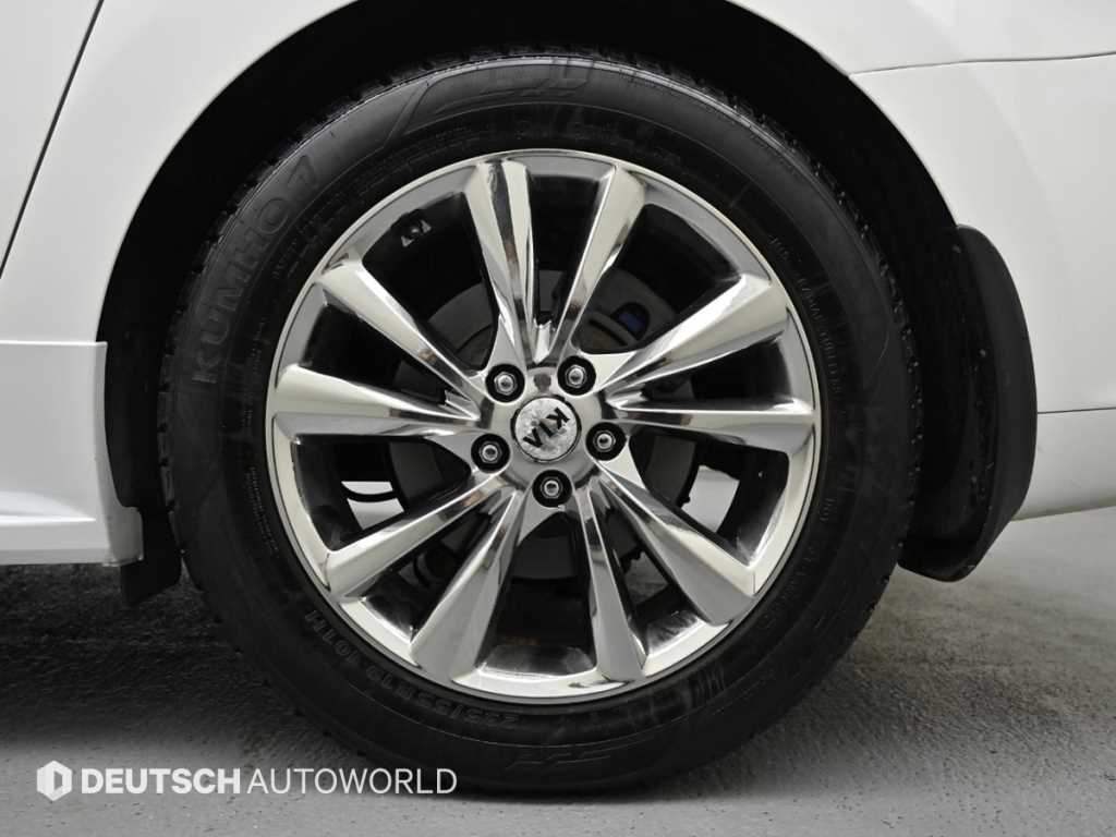 KIA Carnival - Vista 7