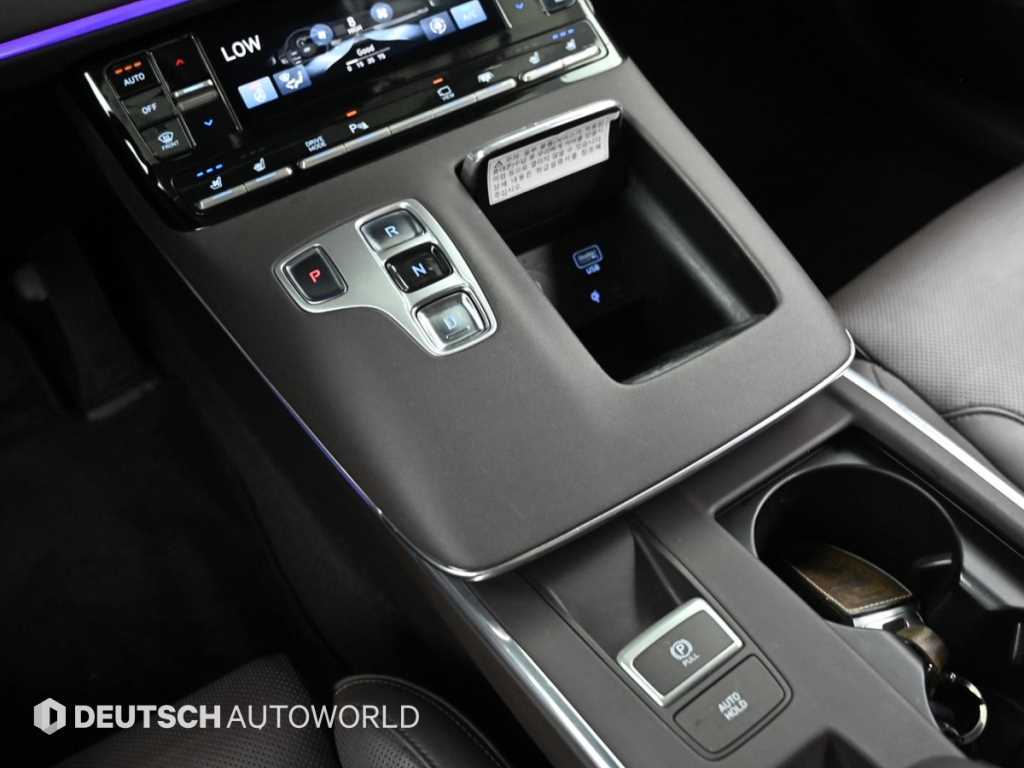 HYUNDAI Grandeur - Vista 11