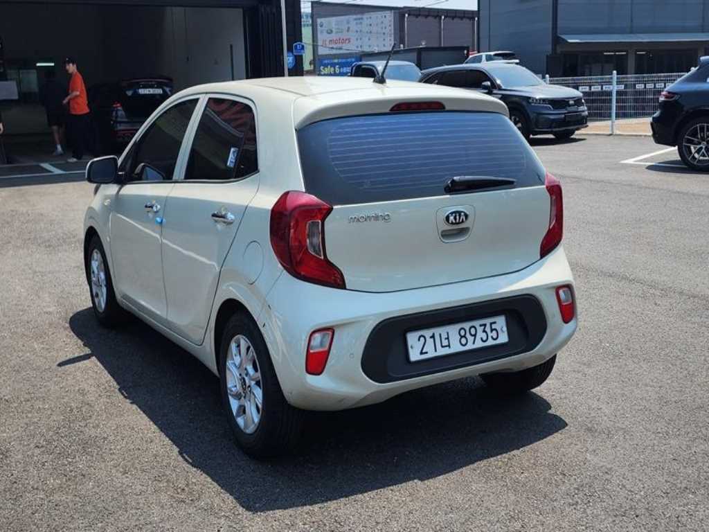 KIA Morning - Vista 6