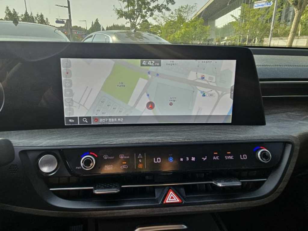 KIA K8 - Vista 10