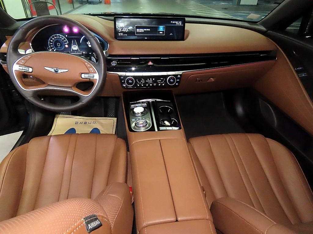 Genesis G80 - Vista 12