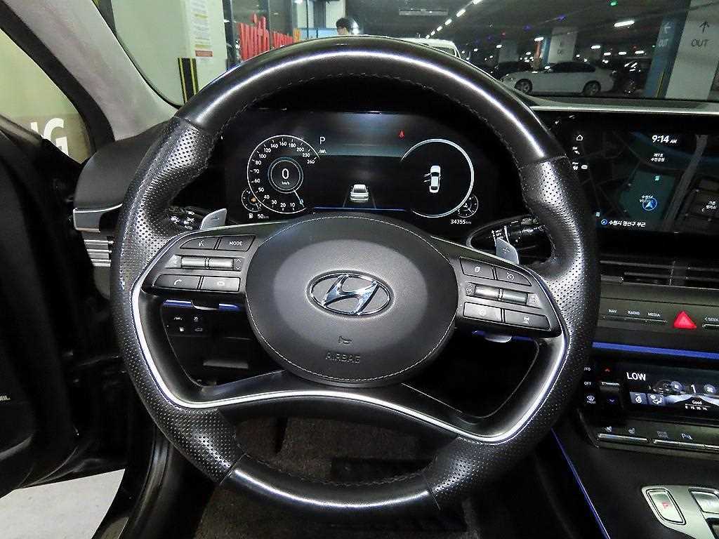 HYUNDAI Grandeur - Vista 10