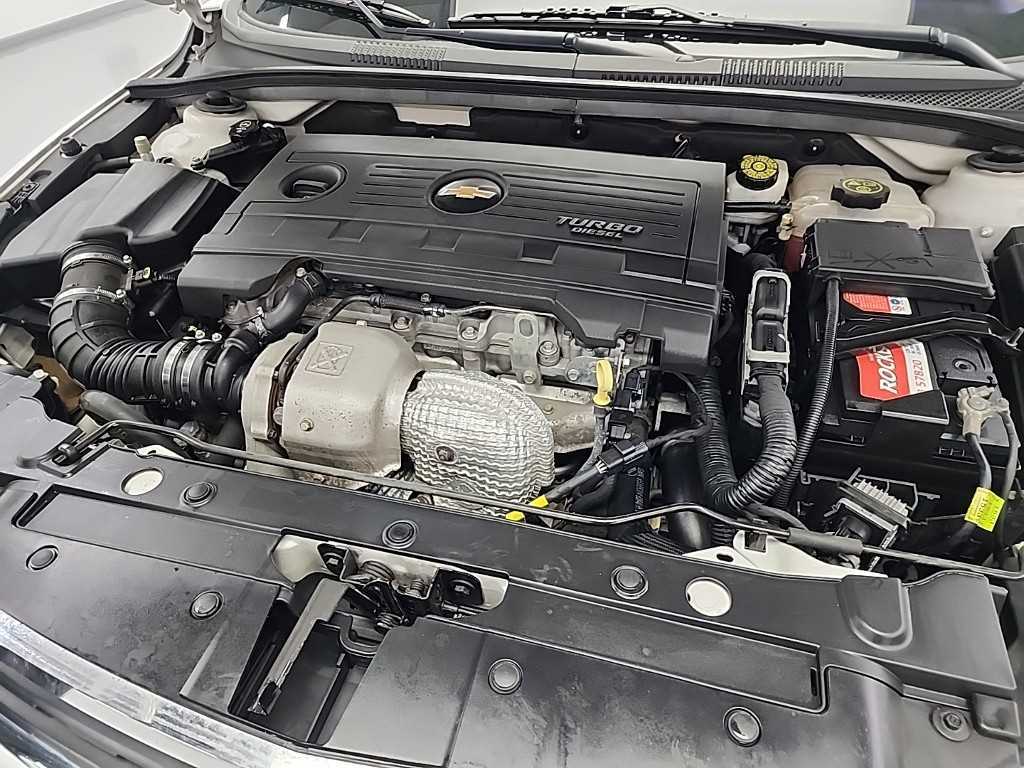 Chevrolet Cruise - Vista 7