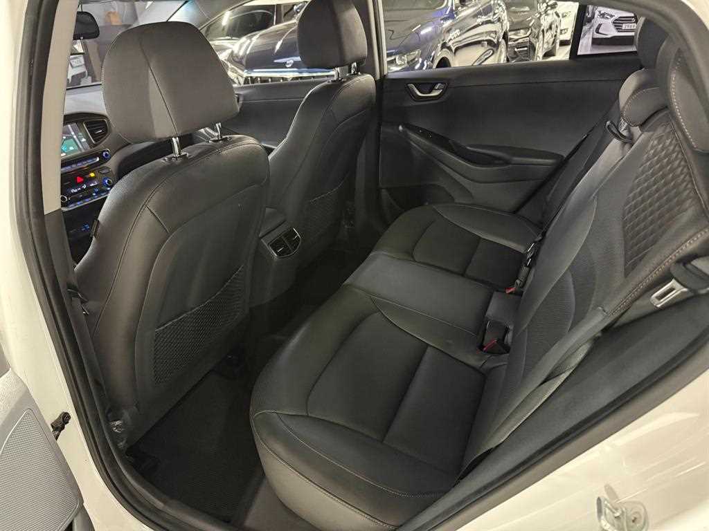 HYUNDAI Ioniq - Vista 12