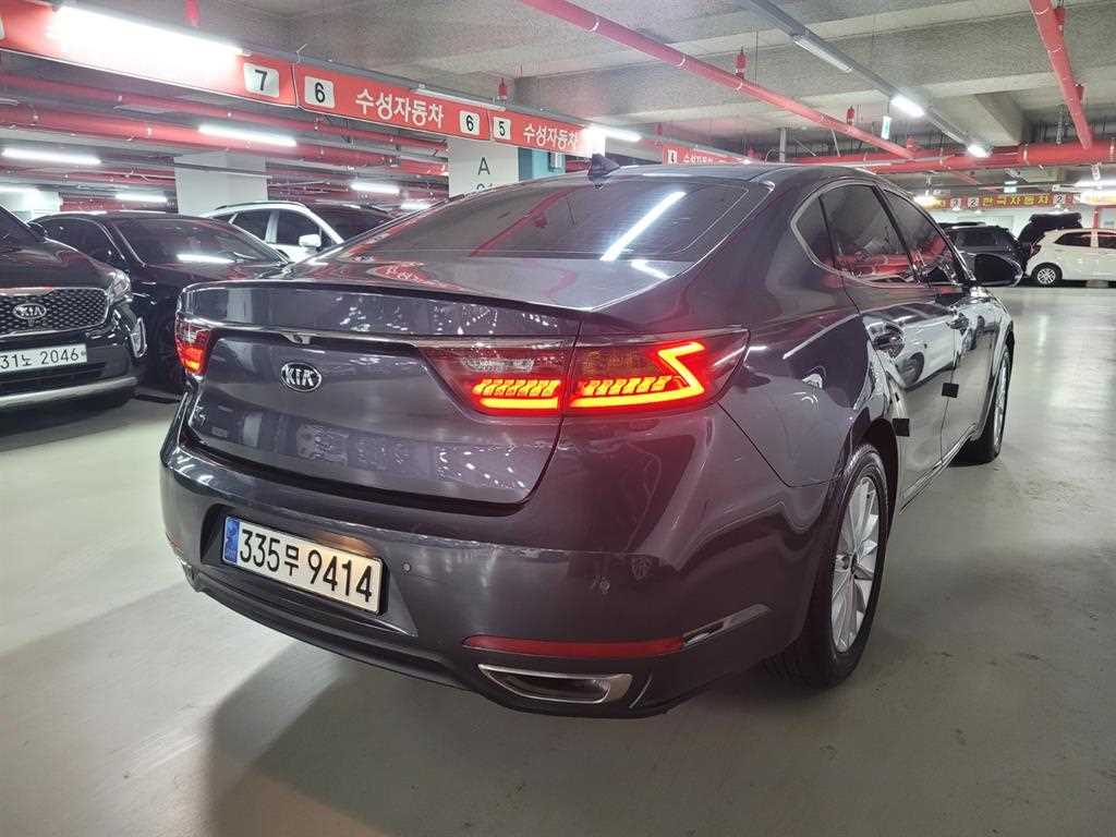 KIA K7 - Vista 3