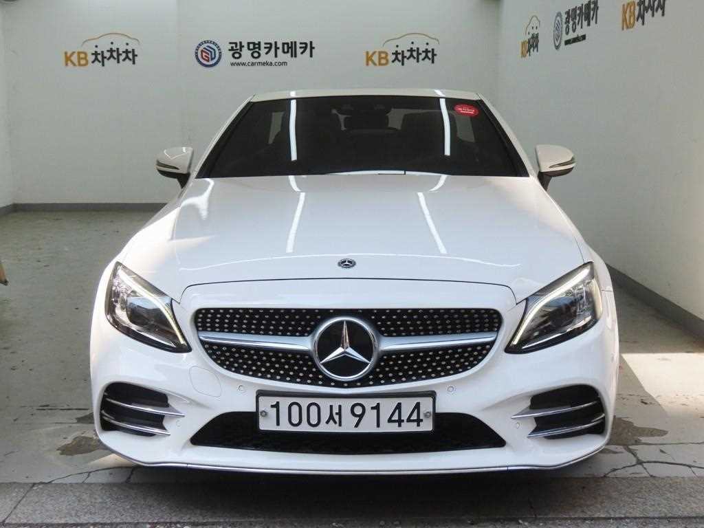 Mercedes Benz C Class - Vista 3