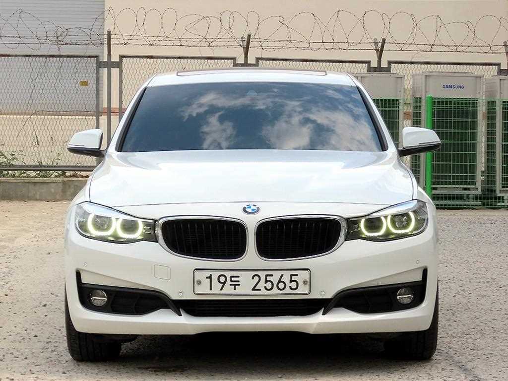 BMW Gran Turismo 2018 Blanco - Importación desde Corea - HF Imports Iquique - Foto 1