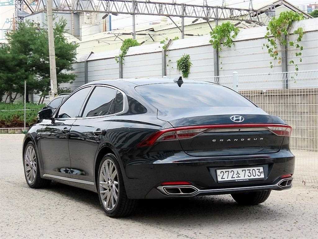 HYUNDAI Grandeur - Vista 3