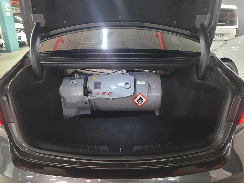 KIA K7 2018 Gris - Importación desde Corea - HF Imports Iquique - Foto 18