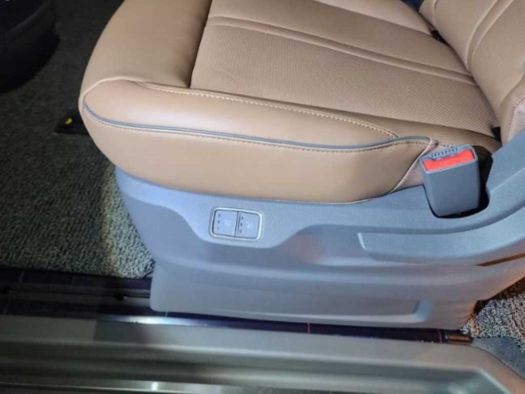 HYUNDAI Staria 2023 Negro - Importación desde Corea - HF Imports Iquique - Foto 17
